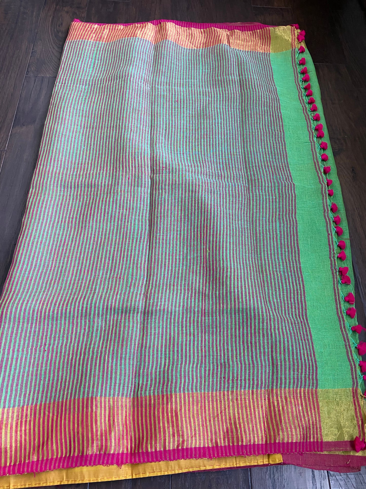Handloom Banarasi Linen - Green Zari woven