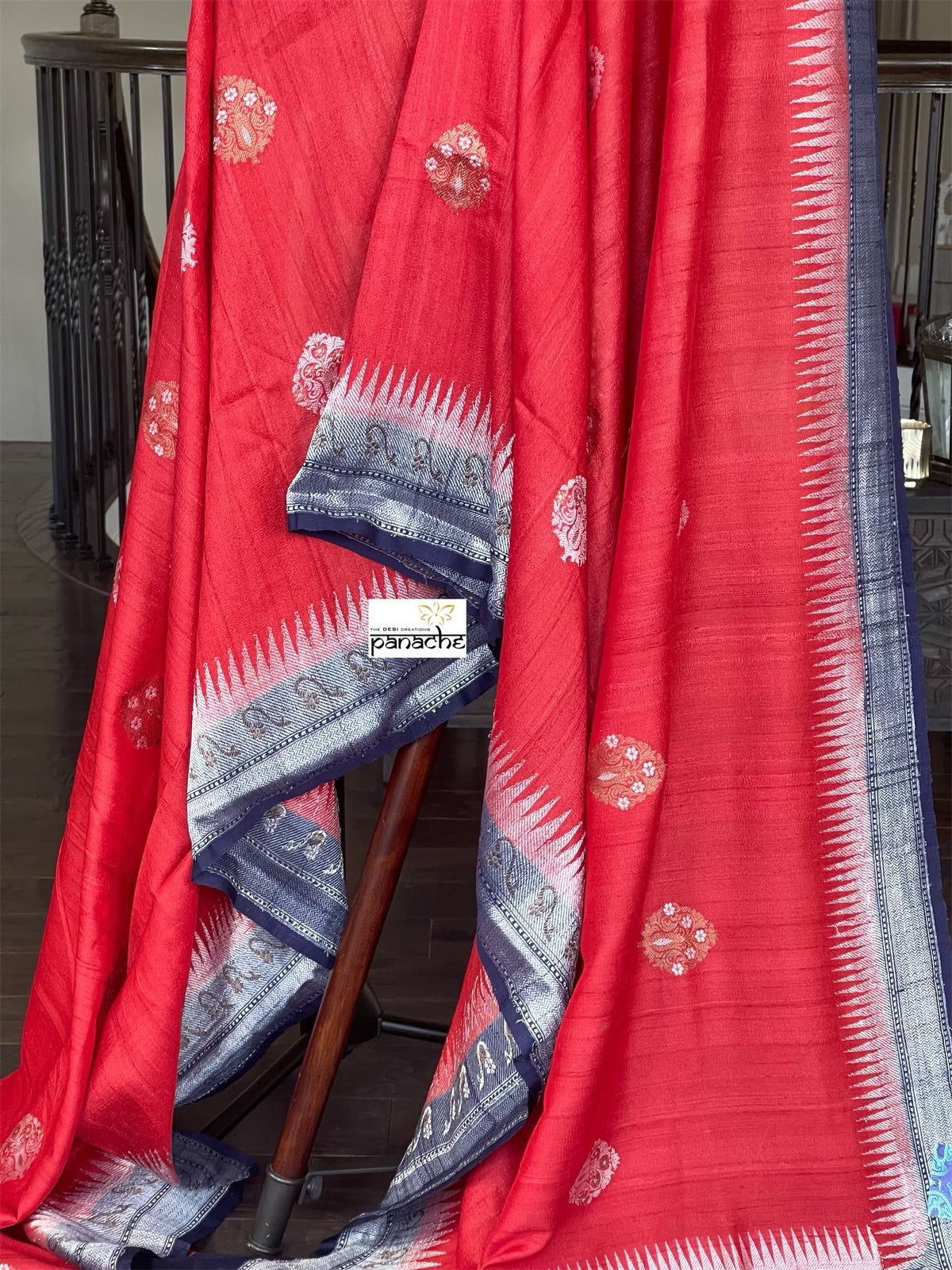 Tussar Georgette Banarasi - Red Navy Blue Kadwa
