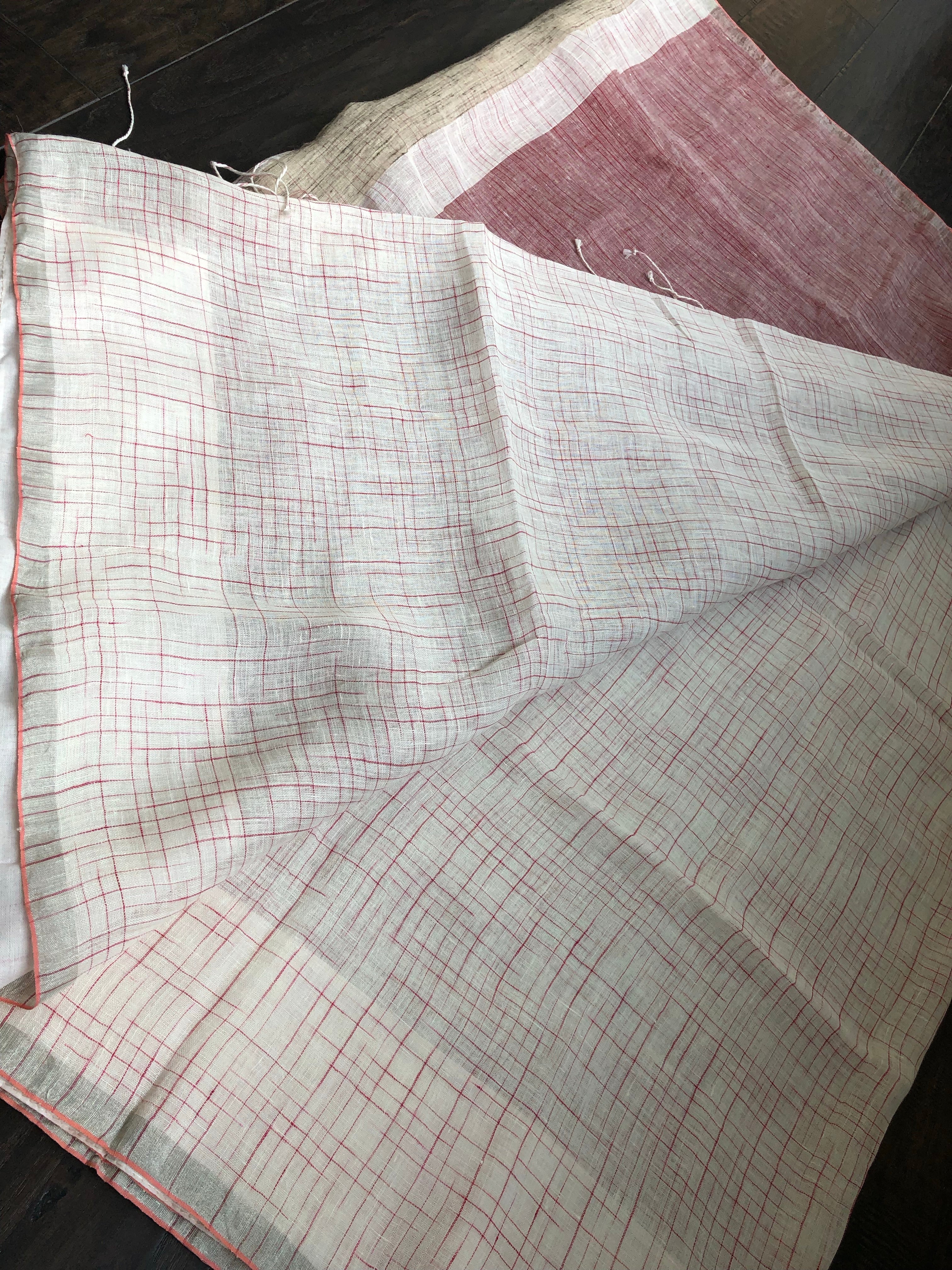 Linen Handloom - Off White Maroon Silver Zari