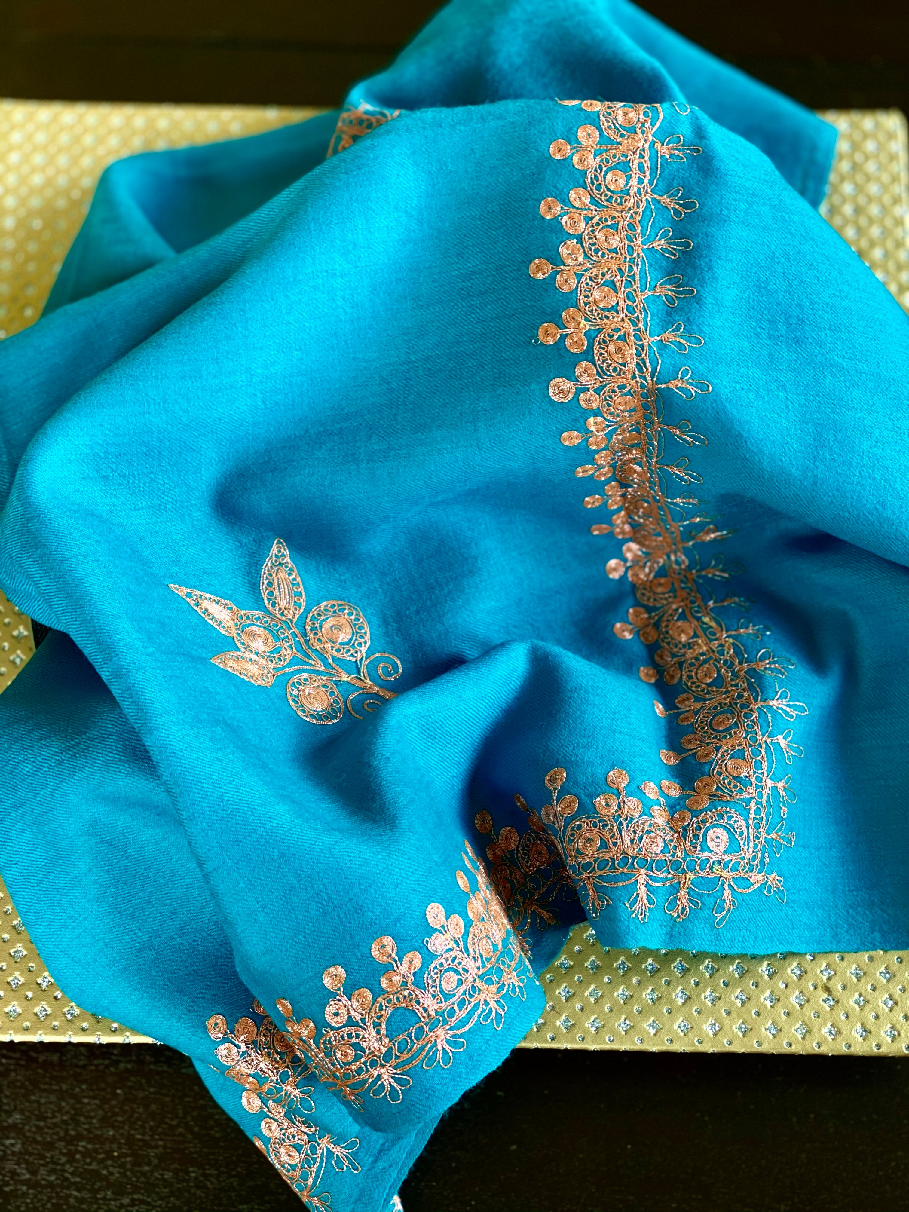 Kashmiri Stole - Firozi Blue Zari Ariwork