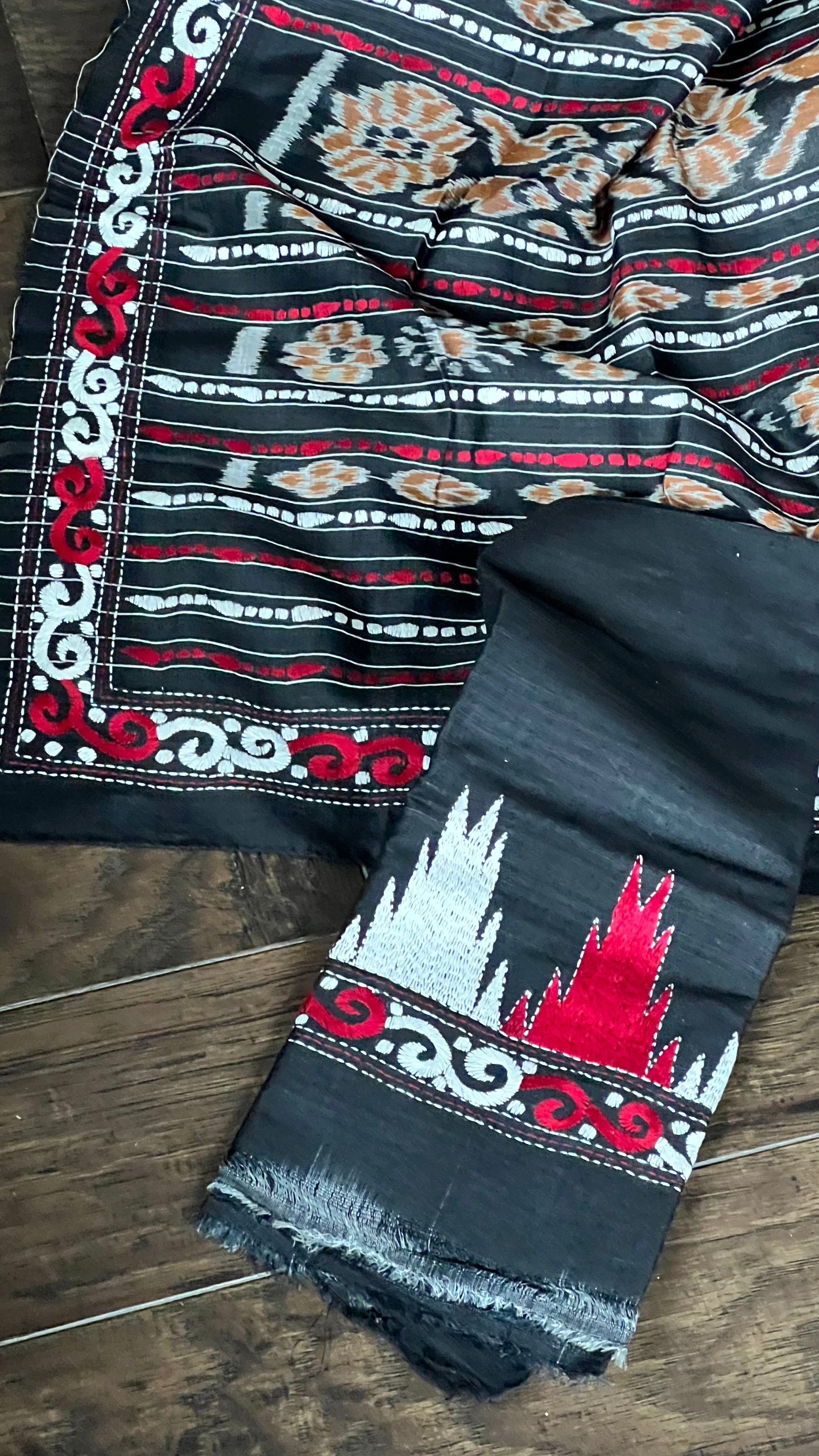 Pure Tussar Gicha Silk Kantha Stitch -  Beige Black