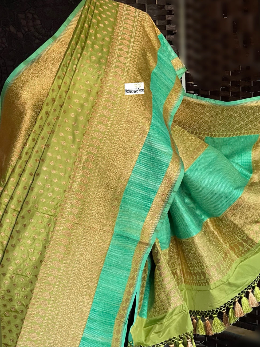 Pure Silk Katan Bootidaar Banarasi - Pista Green Kadhwa