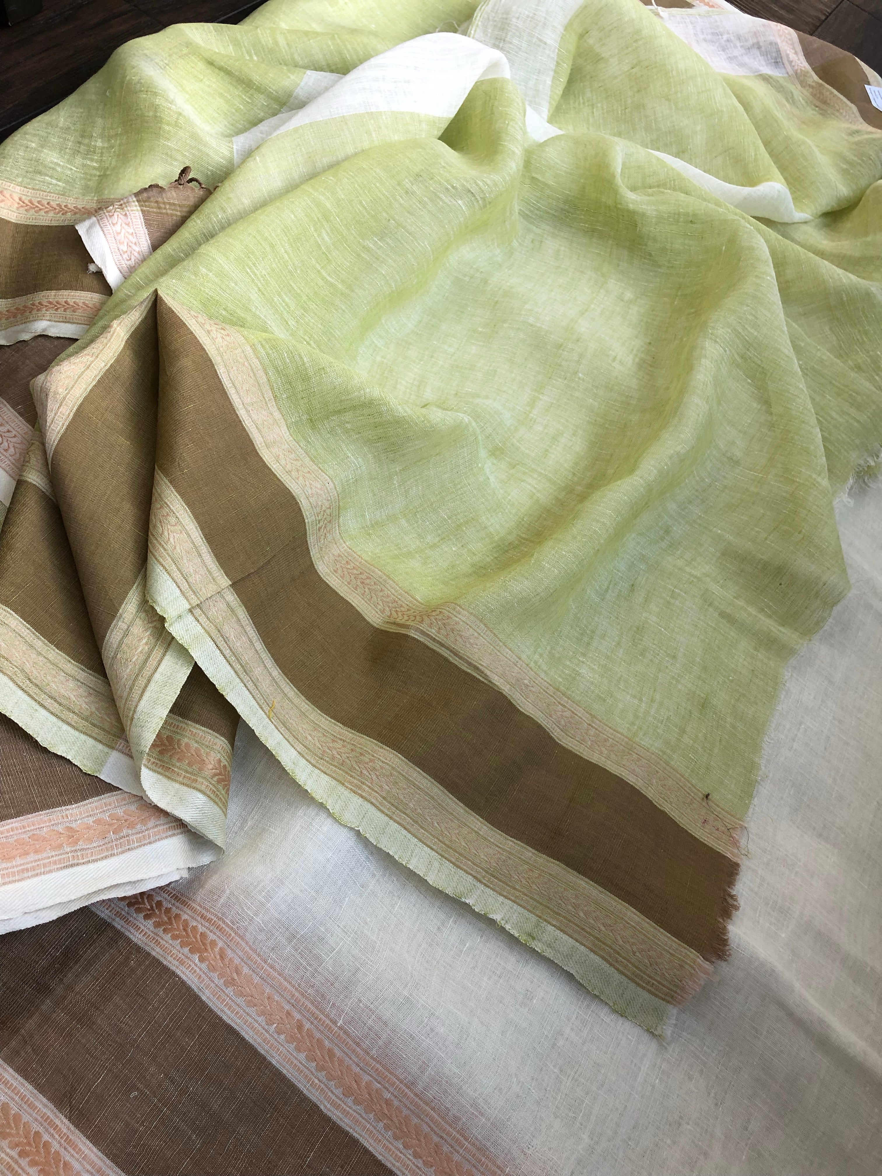Linen Handloom - Off White Pista Green