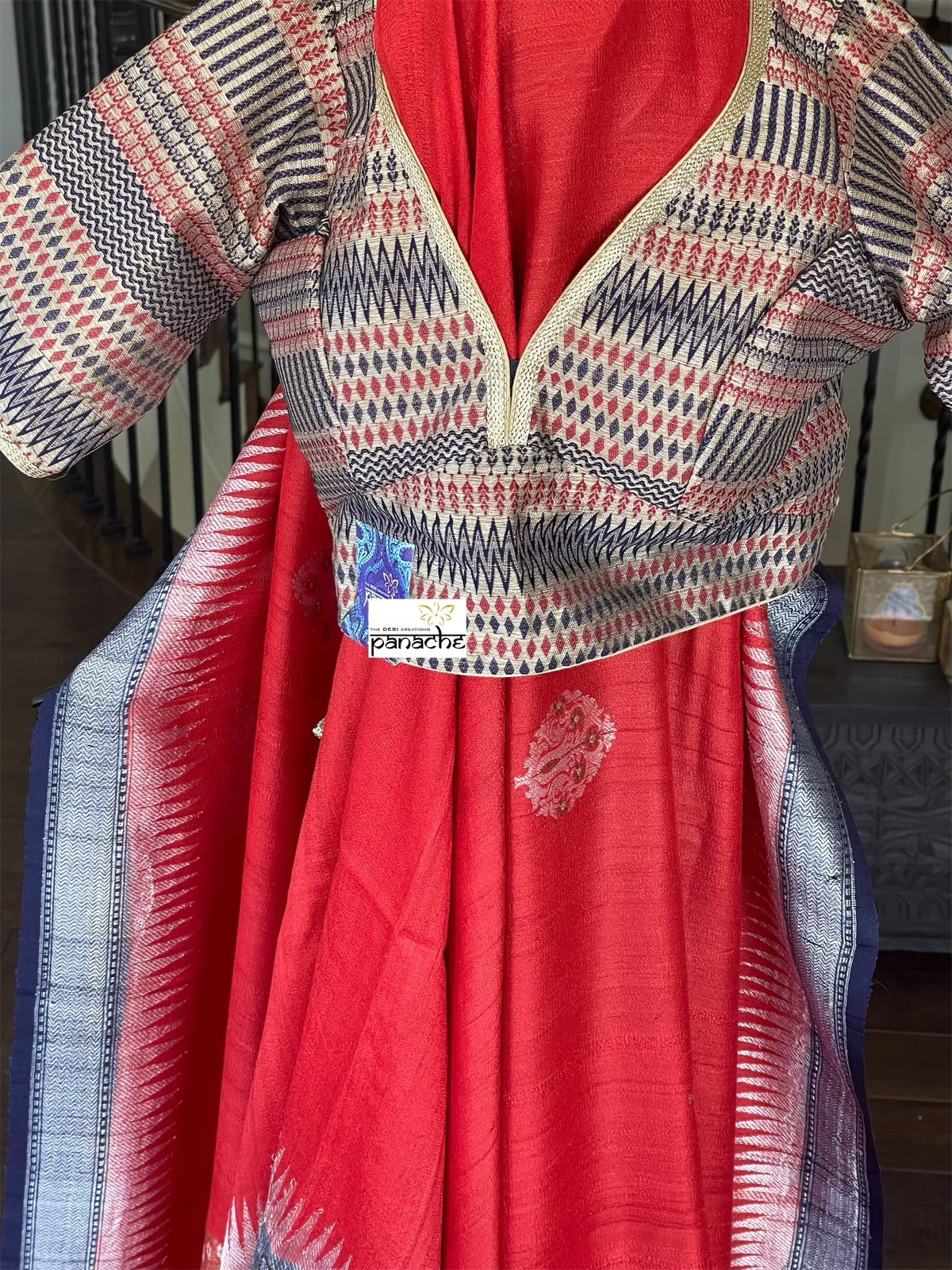 Tussar Georgette Banarasi - Red Navy Blue Kadwa