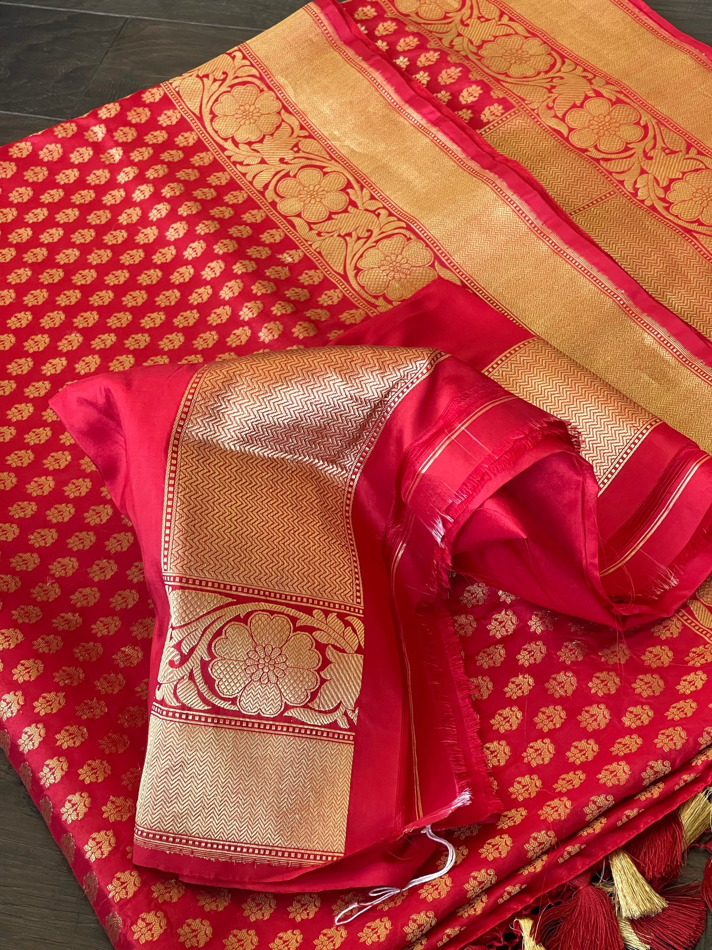 Pure Silk Banarasi - Red Buttidaar Antique Golden Zari