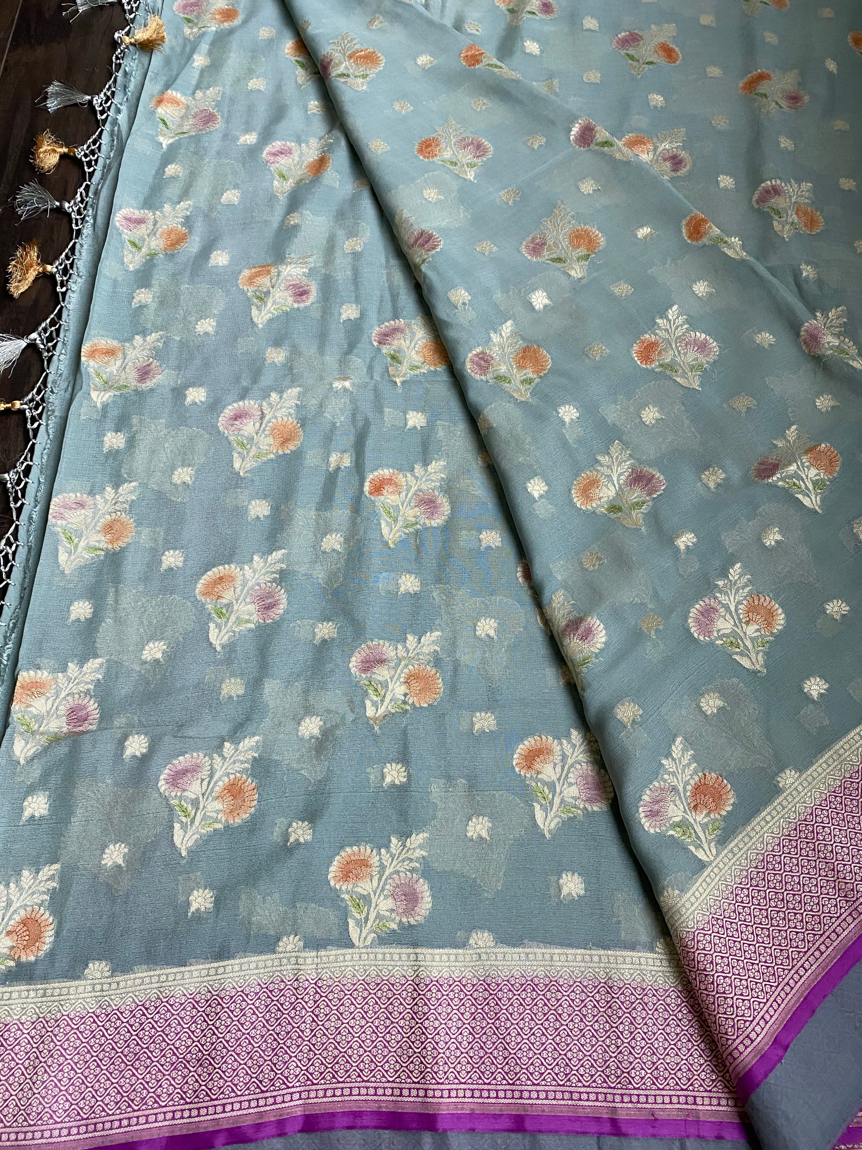Khaddi Georgette Banarasi - Silver Grey Meenakari