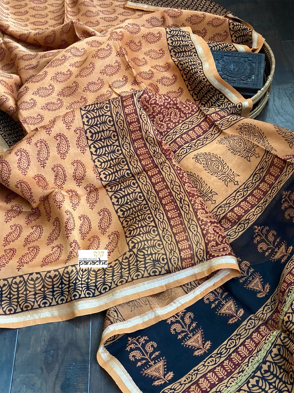 Bagh Print Saree - Light Apricot Silver Zari