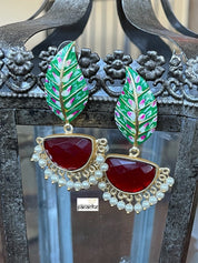 Jewelry Earring - Half Moon Gold Leaf earring