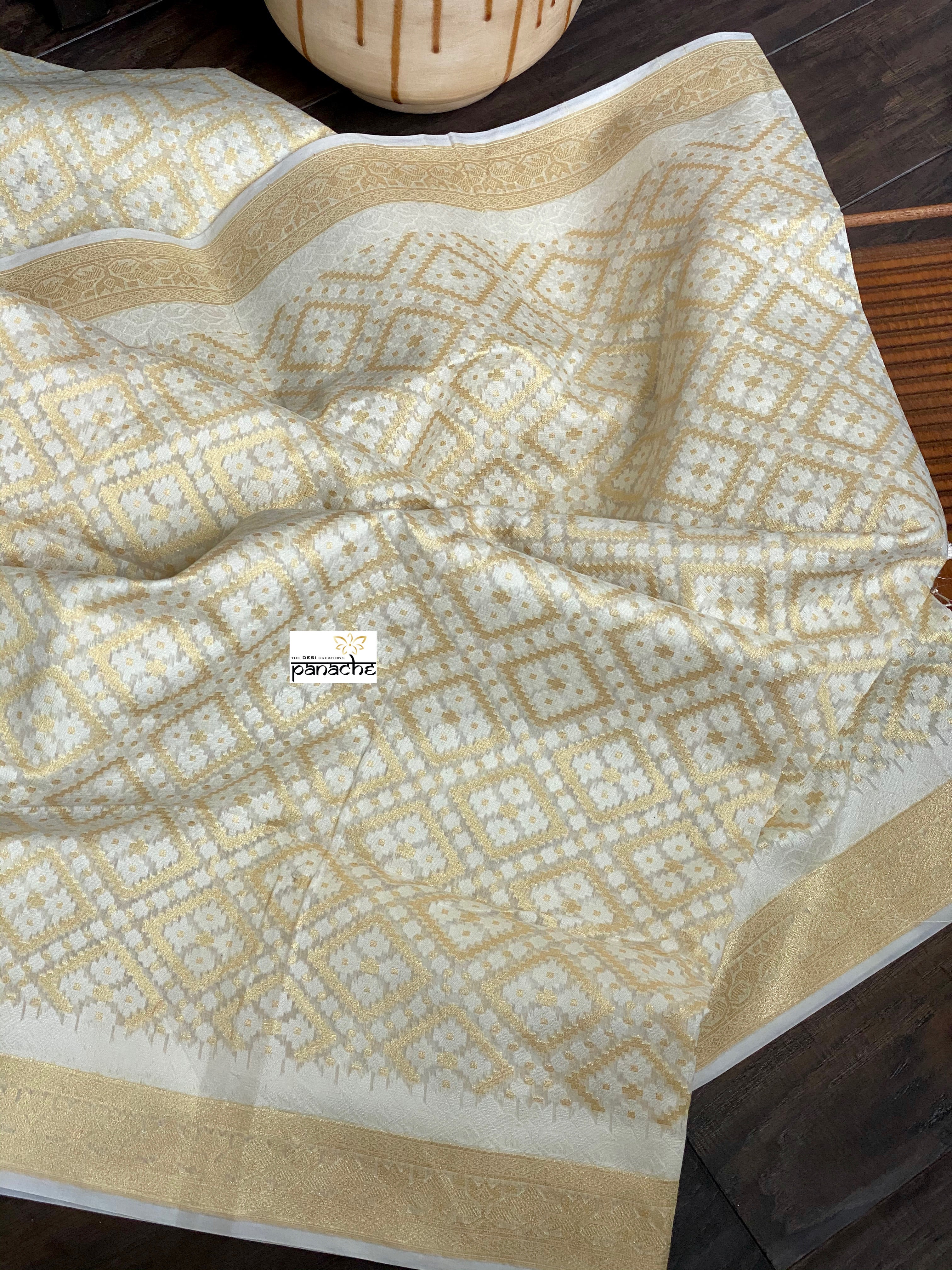 Cotton Silk Jamdaani Kora Banarasi - Offwhite Antique Golden Zari