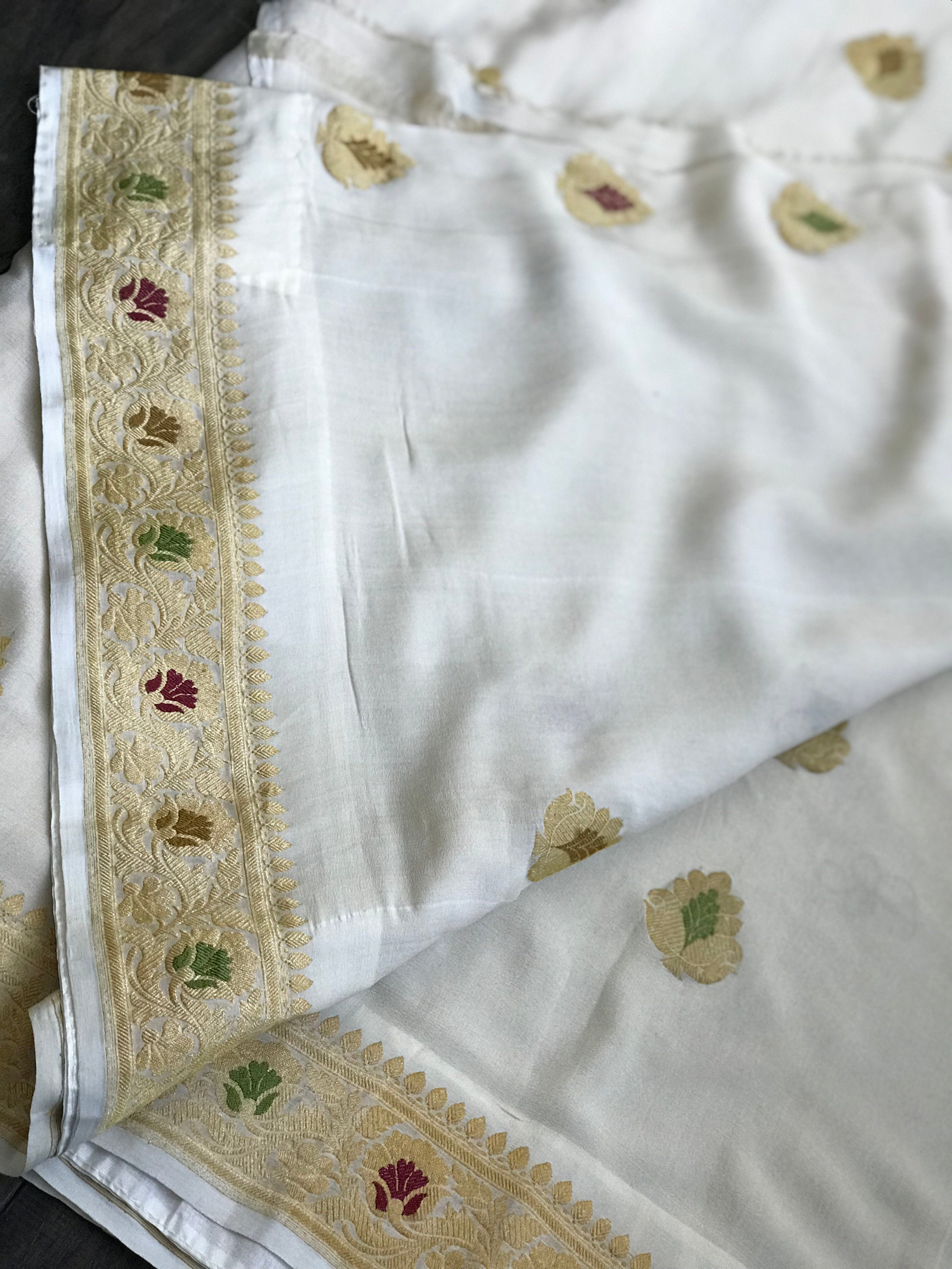 Khaddi Georgette Banarasi - Beige Meenakari