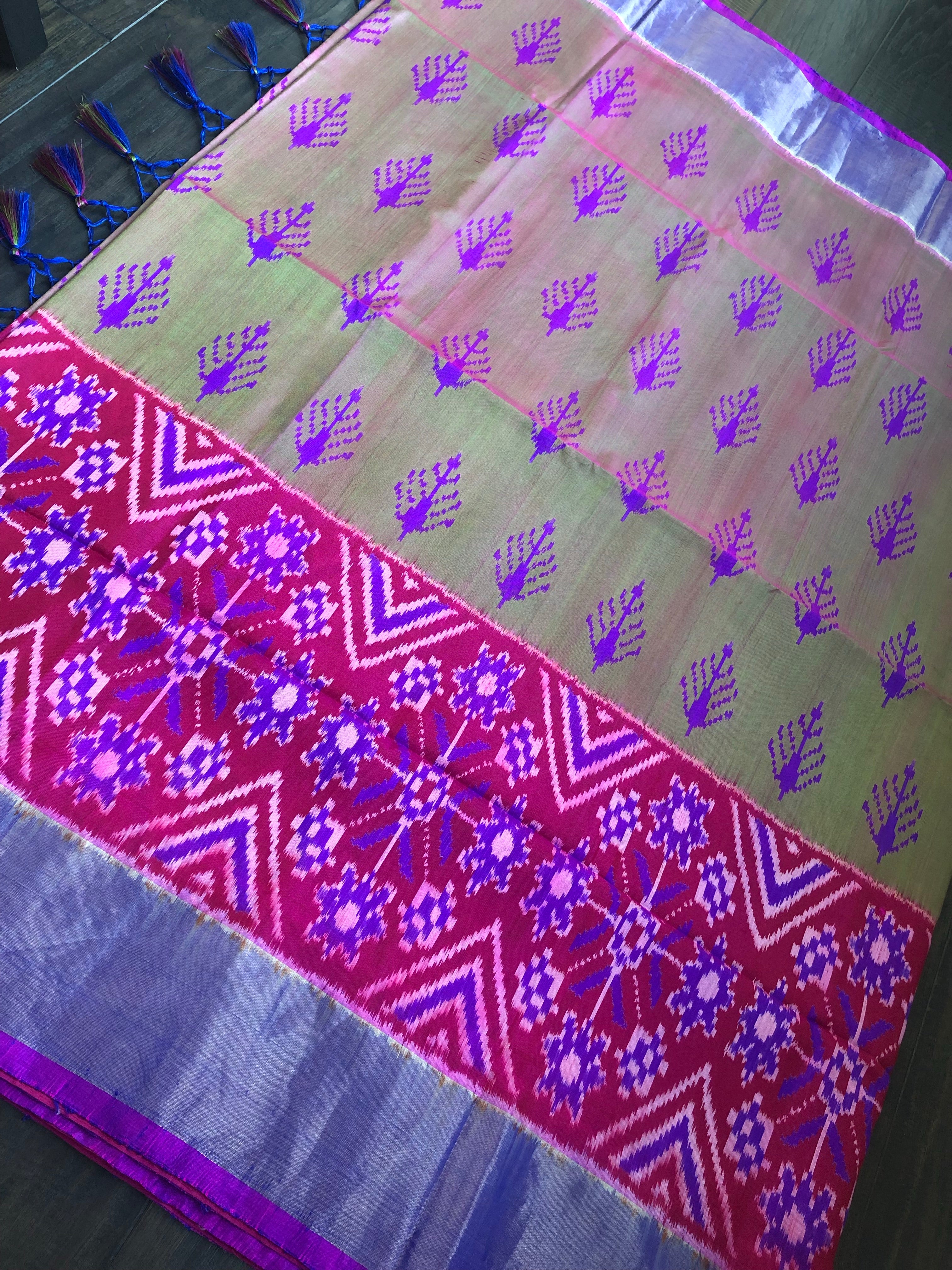 Patan Silk Patola - Green Magenta Dual Shaded