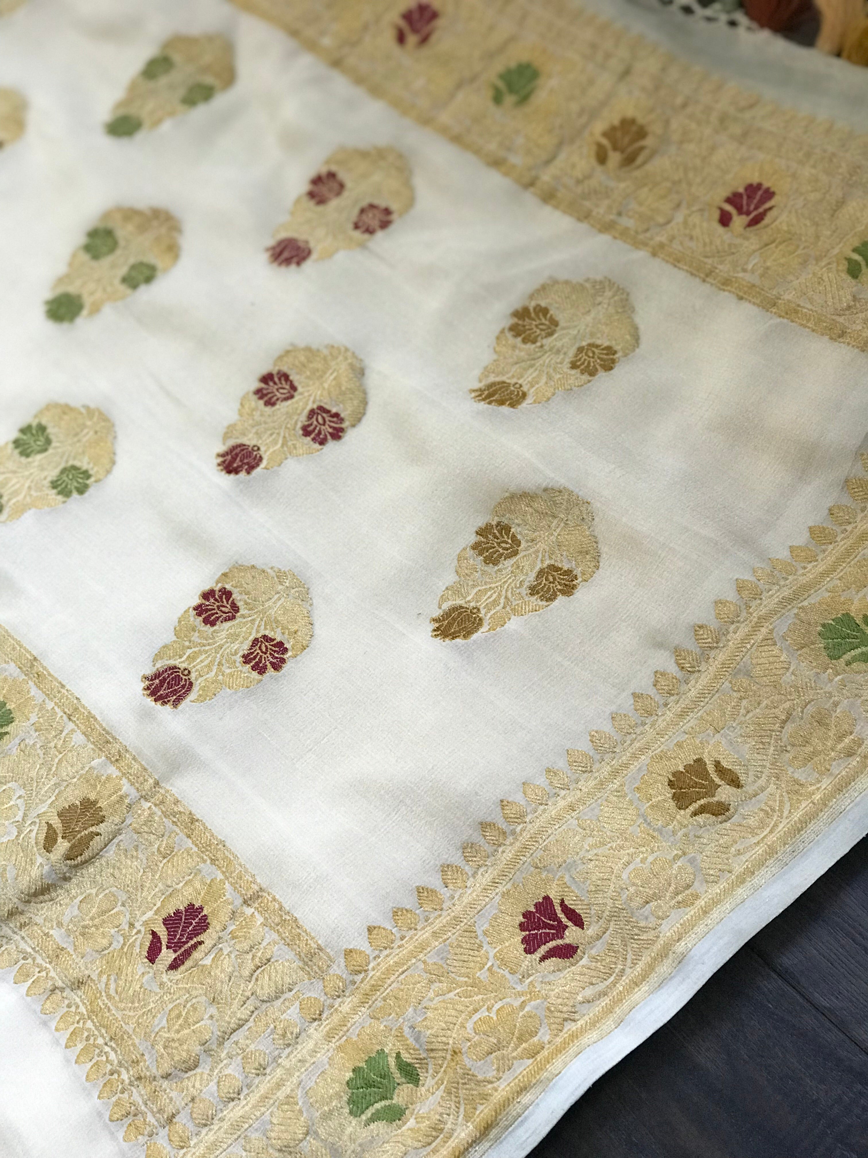 Khaddi Georgette Banarasi - Beige Meenakari
